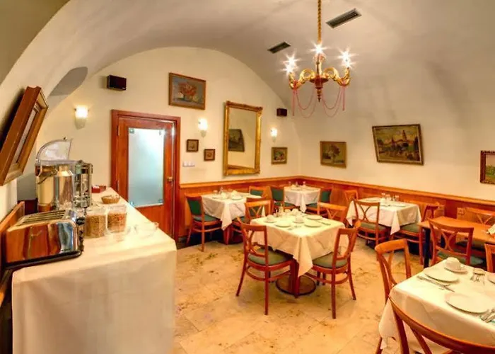 Hotel Clementin 4*