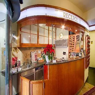 克雷门庭酒店 4*