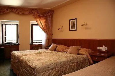 Ξενοδοχείο Clementin 4*