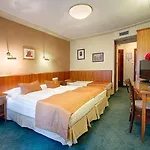 Clementin Hotel
